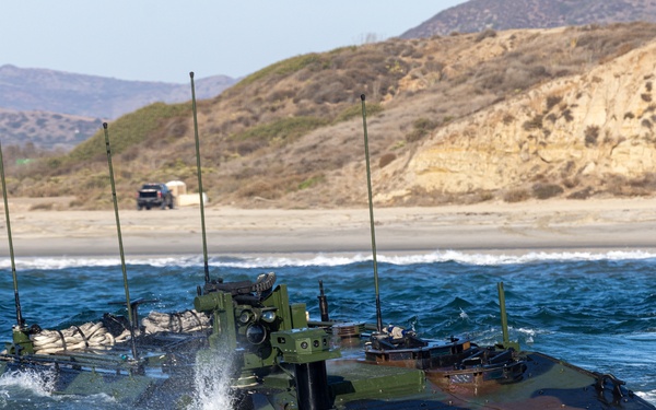 3rd AA Bn. conducts surf transit training