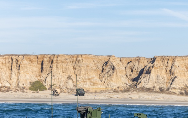 3rd AA Bn. conducts surf transit training