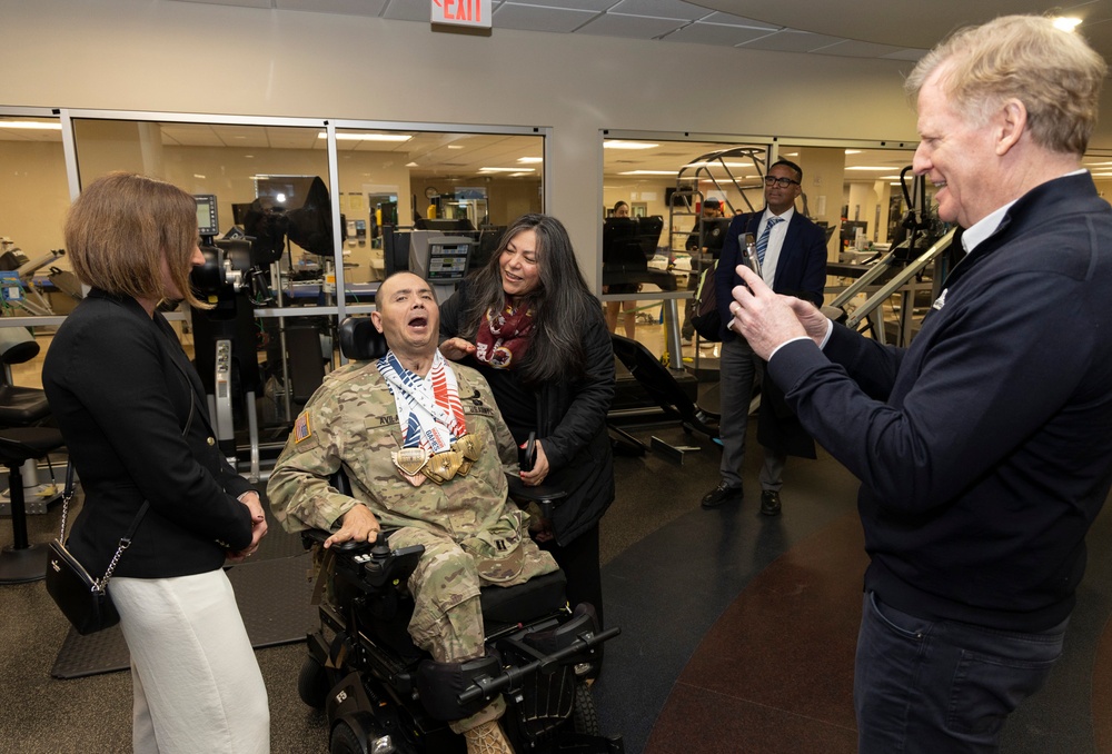 NFL Commissioner Visits Walter Reed