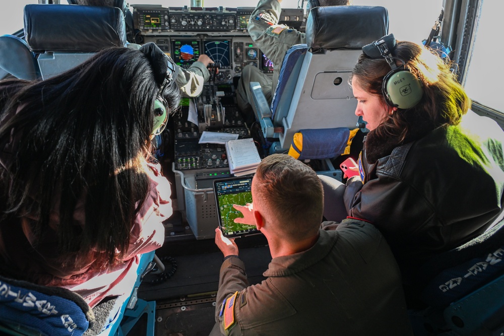 105th Airlift Wing Hosts Spouse Flight