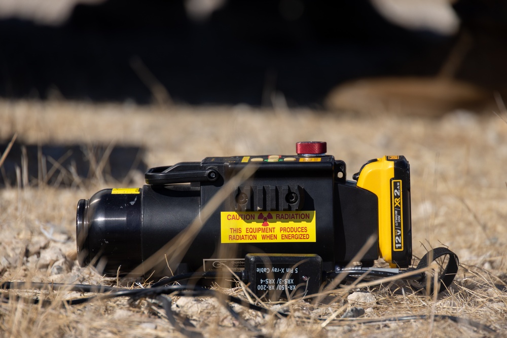 3D MAW and MCAS Miramar EOD conduct an Explosives Disposal Range