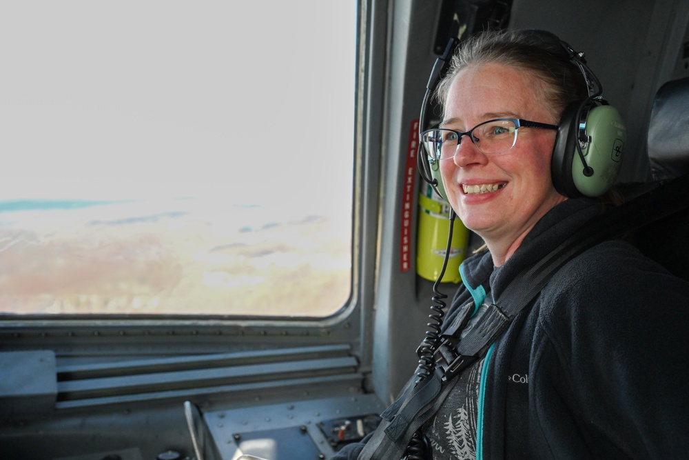 105th Airlift Wing Hosts Spouse Flight