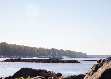 otter Across the Dikes
