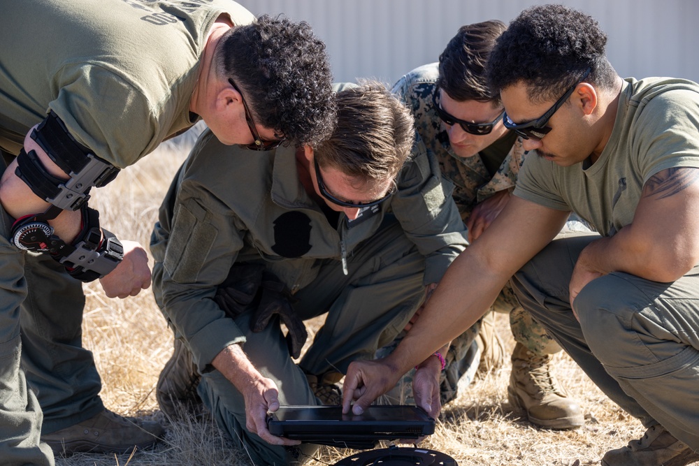 3D MAW and MCAS Miramar EOD conduct an Explosives Disposal Range