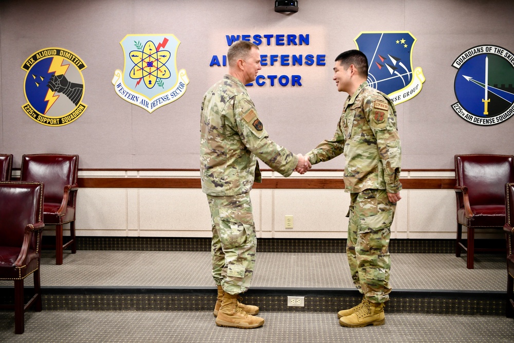 NORAD and USNORTHCOM Commander and Command Senior Enlisted Leader visit WADS