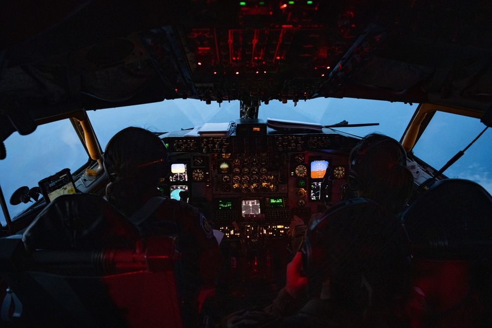 Fueling the night: 100th ARW supports 2nd BW B-52