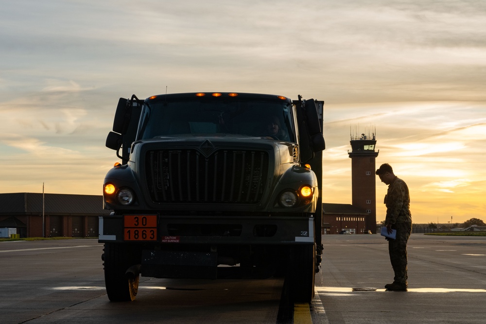 727th AMS equips POTUS support mission with refueling assets