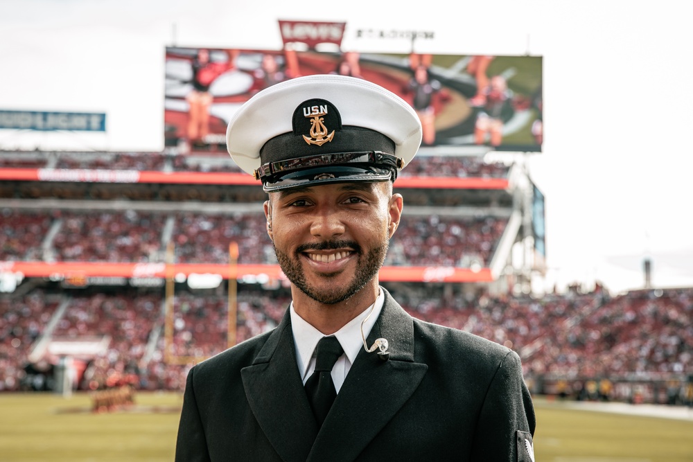 San Francisco 49ers Salute to Service Game