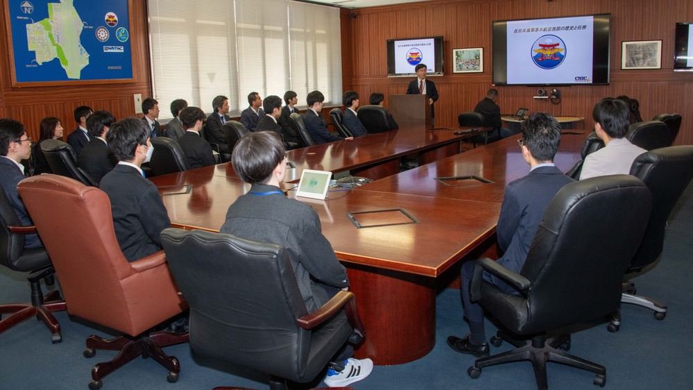 Kanto Defense Bureau visit NAF Atsugi