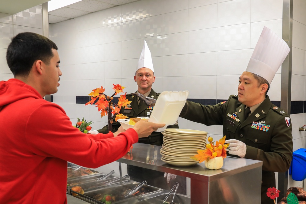 USAG Yongsan-Casey Thanksgiving Day serving event