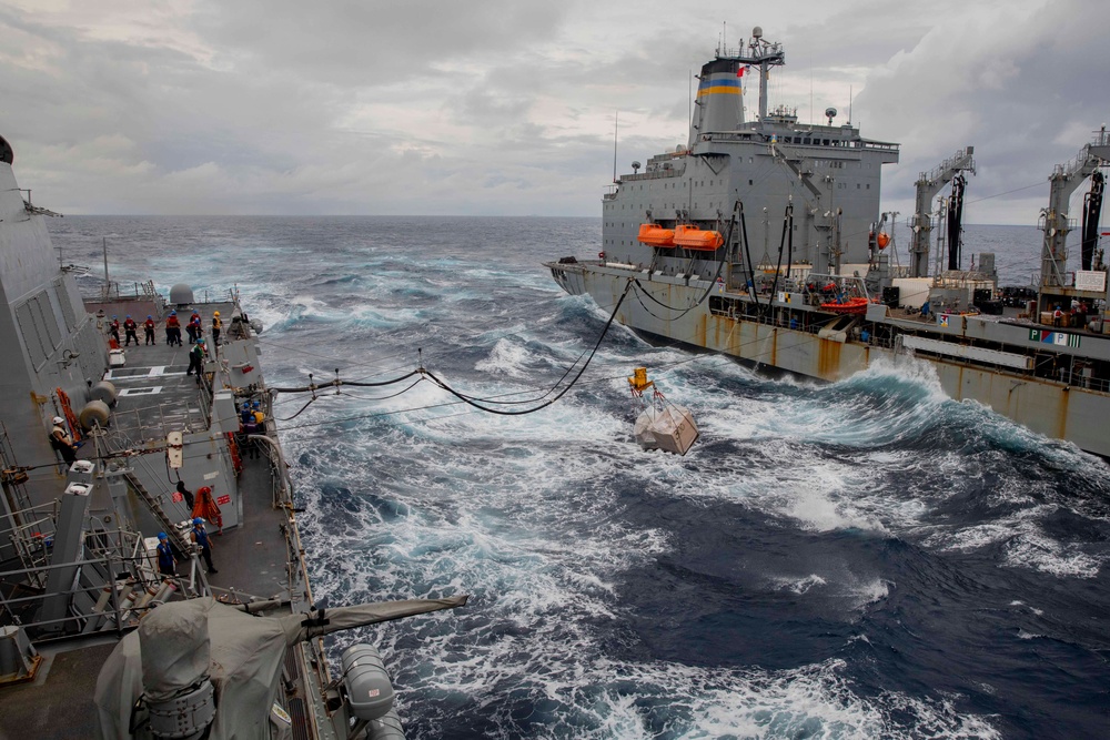 USS Spruance conducts replenishment-at-sea with USNS Rappahannock