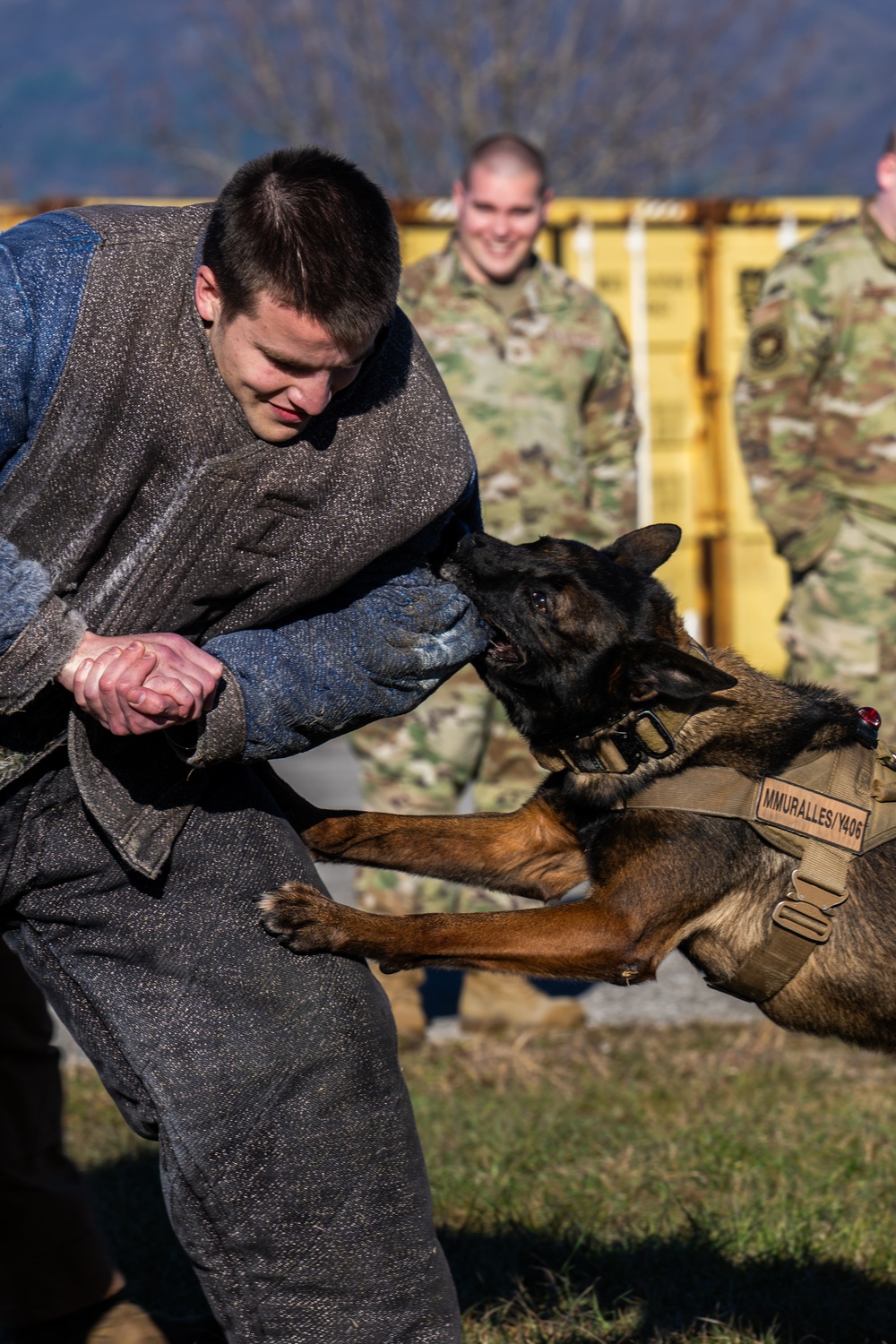 31st MXS immerses with K9s