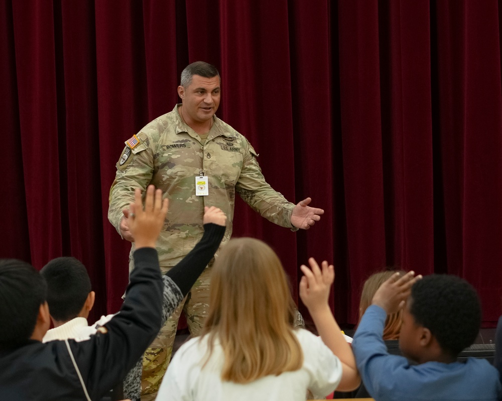 Native American Sky Soldier Shares culture with school kids