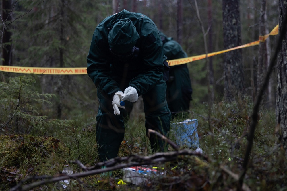 CBRN Marines Conduct Bilateral Training with Nylands Brigade Fire, Rescue, and Response Team