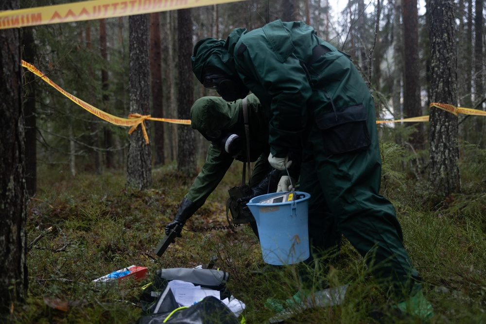 CBRN Marines Conduct Bilateral Training with Nylands Brigade Fire, Rescue, and Response Team