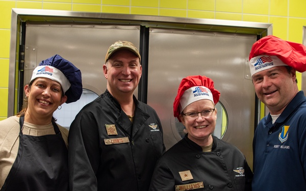 DoD leaders serve the KMC for Thanksgiving