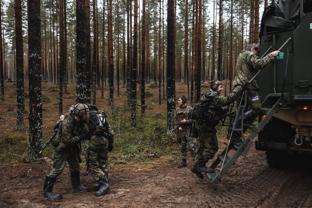 U.S. Marines and Finnish Servicemembers Conduct a Medical Evacuation Convoy