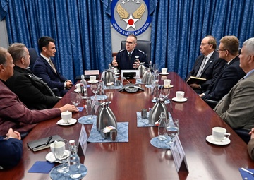 VCSAF Slife meets Grand Forks, N.D. civic leaders