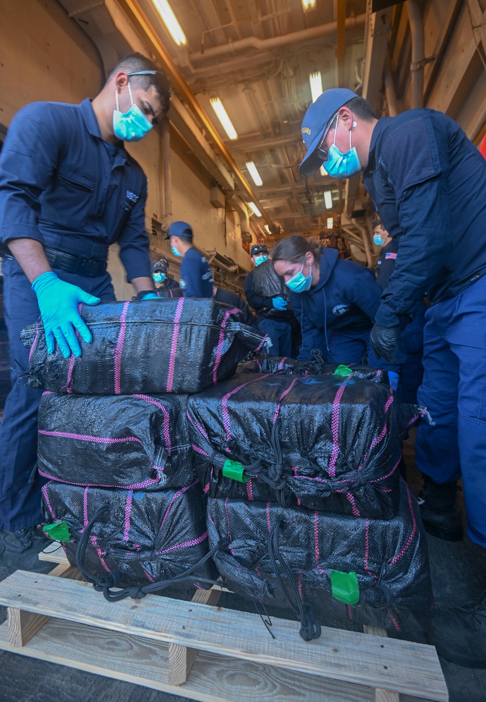 Coast Guard Cutter Hamilton offloads $182.8M in counternarcotics at Port Everglades