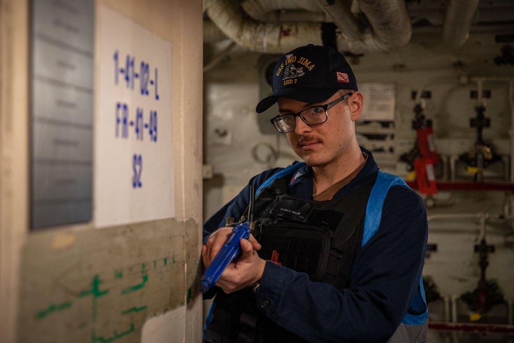 USS Iwo Jima Participates in a Force Protection Exercise