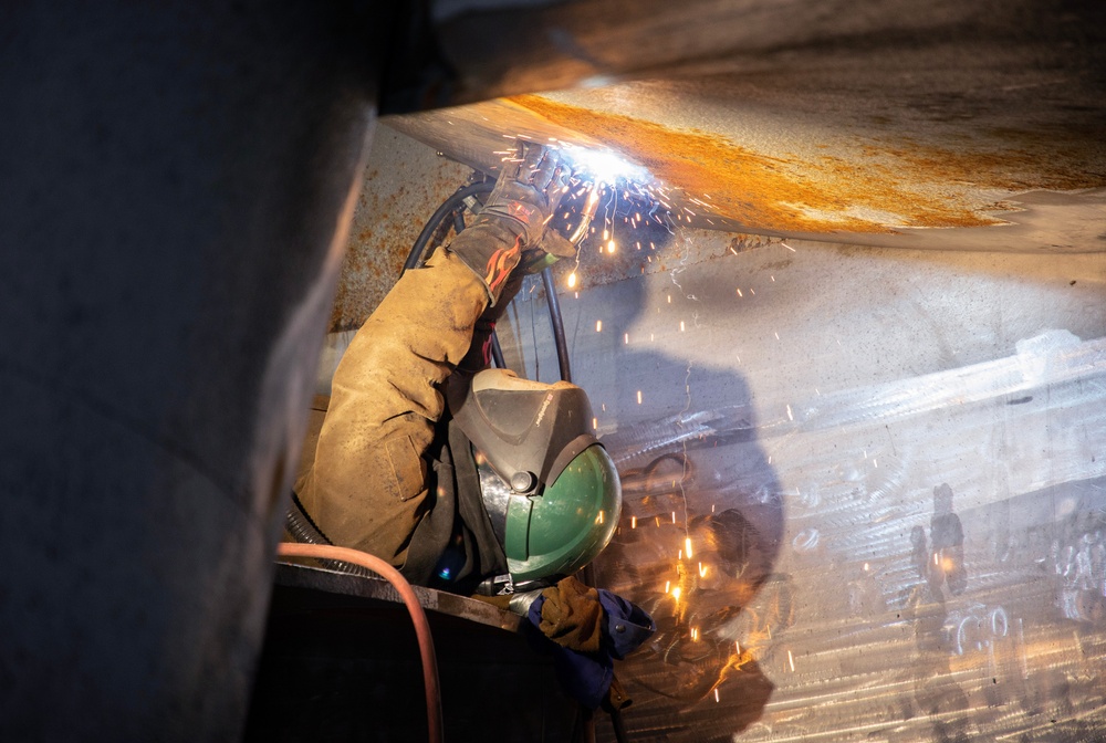 Annual maintenance in full swing at Gavins Point Dam powerplant