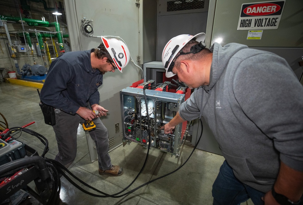 Annual maintenance in full swing at Gavins Point Dam powerplant