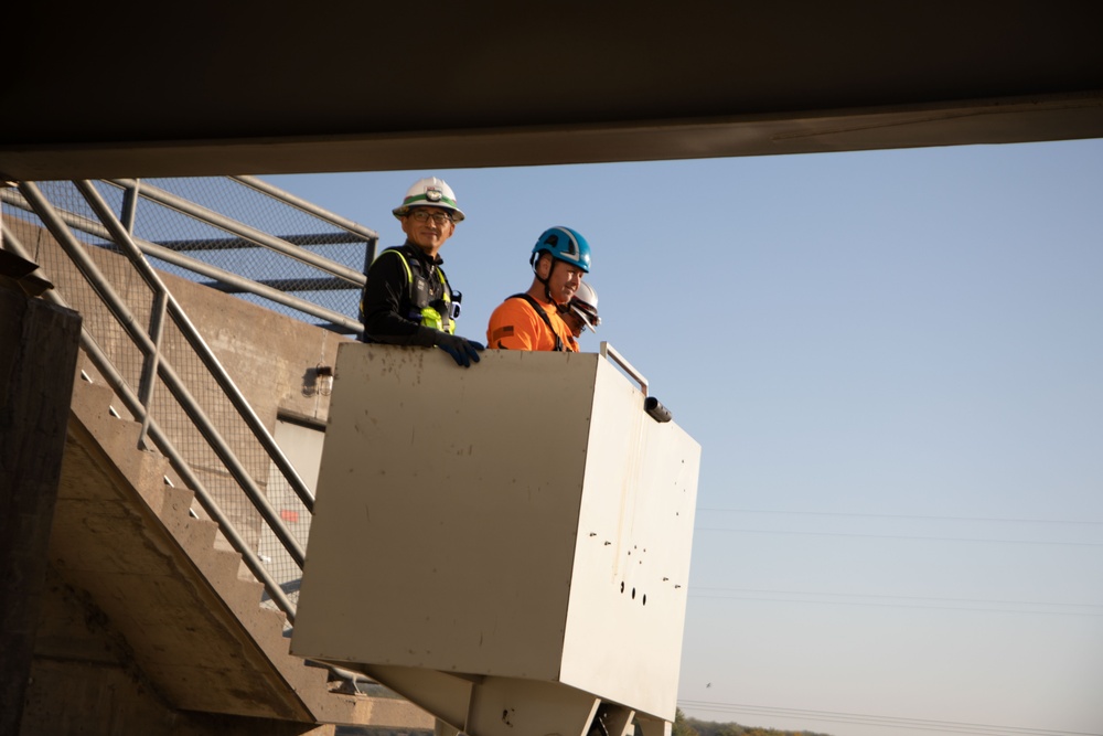 Gavins Point Spillway Inspection