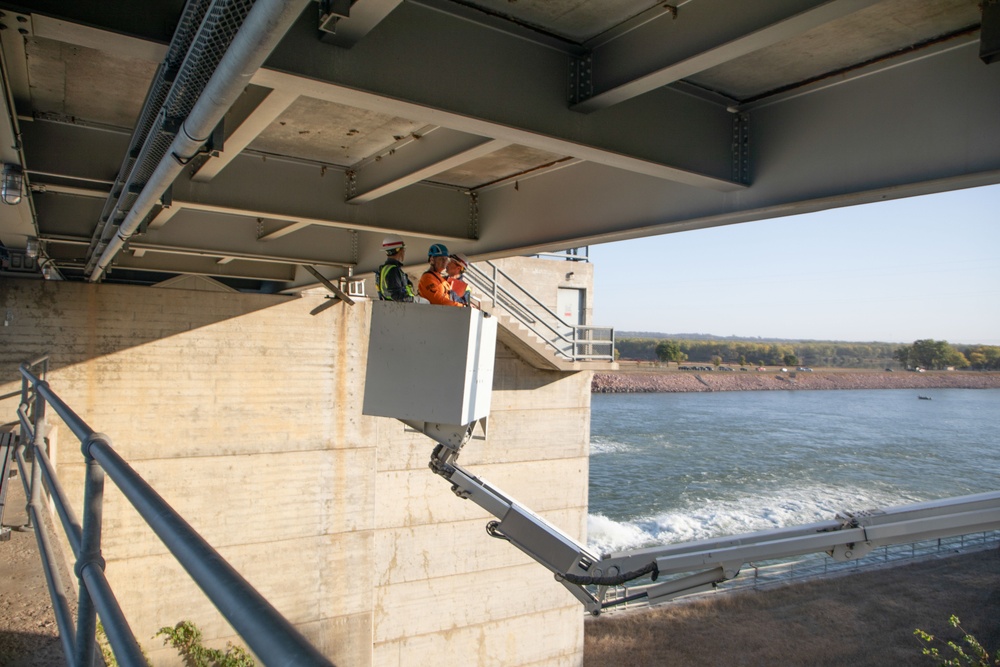 Gavins Point Spillway Inspection