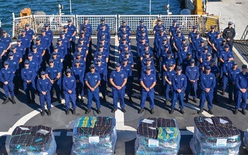 Coast Guard Cutter Hamilton offloads $182.8M in counternarcotics at Port Everglades