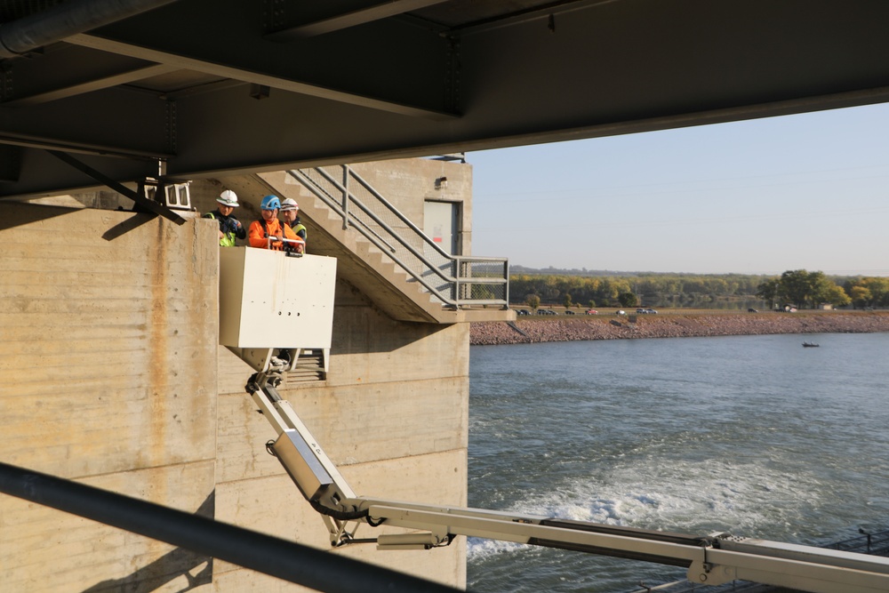 Gavins Point Spillway Inspection