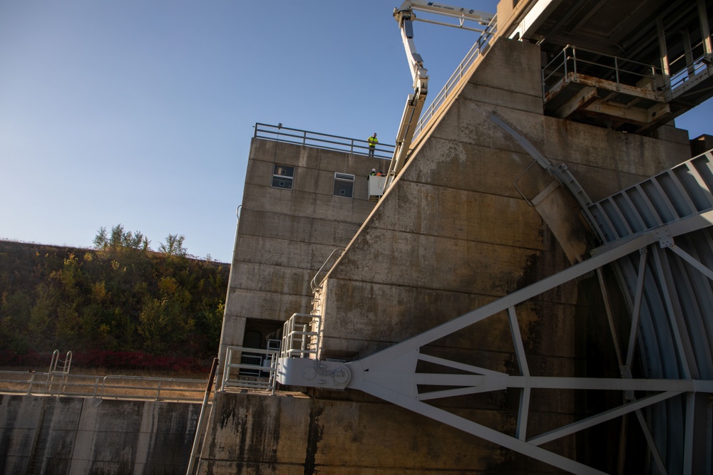 Gavins Point Spillway Inspection