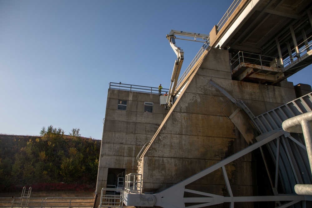 Gavins Point Spillway Inspection