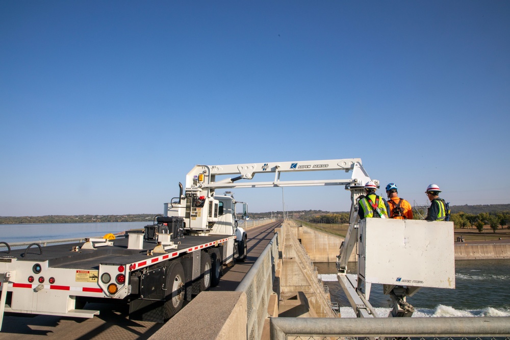 Gavins Point Spillway Inspection