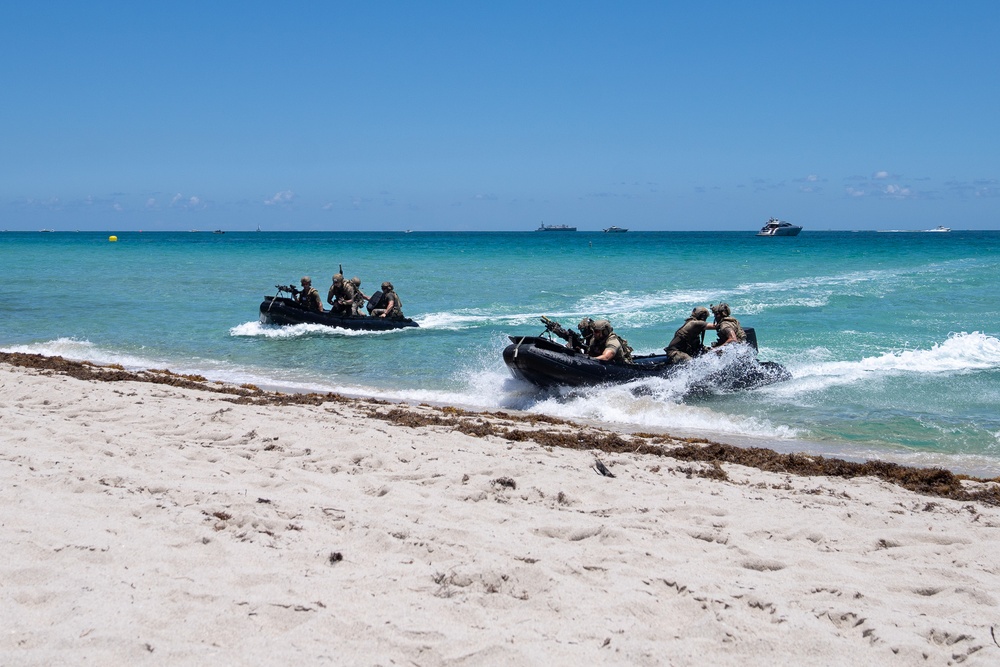 7th Special Forces Group (Airborne) participate in the 2024 Miami Air and Sea Show.