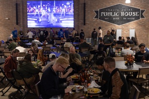 MCAS Iwakuni chow halls feed ROM personnel (Radio)