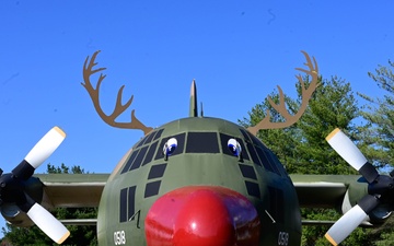 19th MXS brings Red-Nosed Herk to Team Little Rock