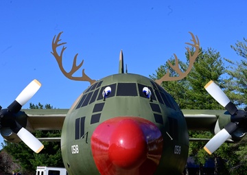 19th MXS brings Red-Nosed Herk to Team Little Rock