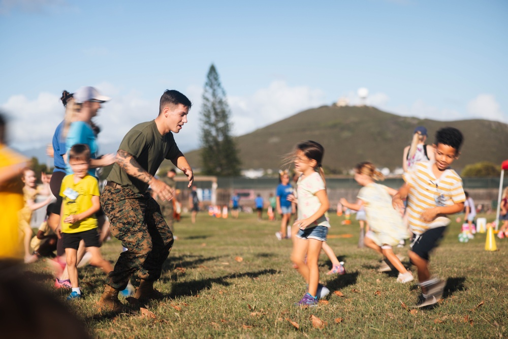 Mokapu Elementary hosts Turkey Trot with Marines with 3d MLR