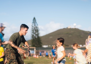 Mokapu Elementary hosts Turkey Trot with Marines with 3d MLR