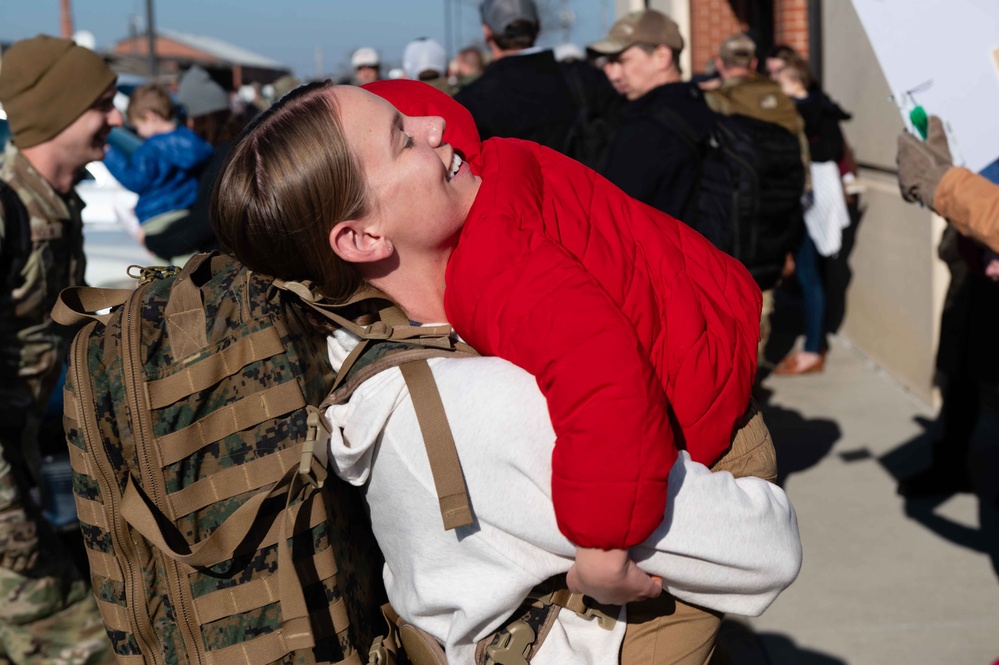 Airmen reunite with families