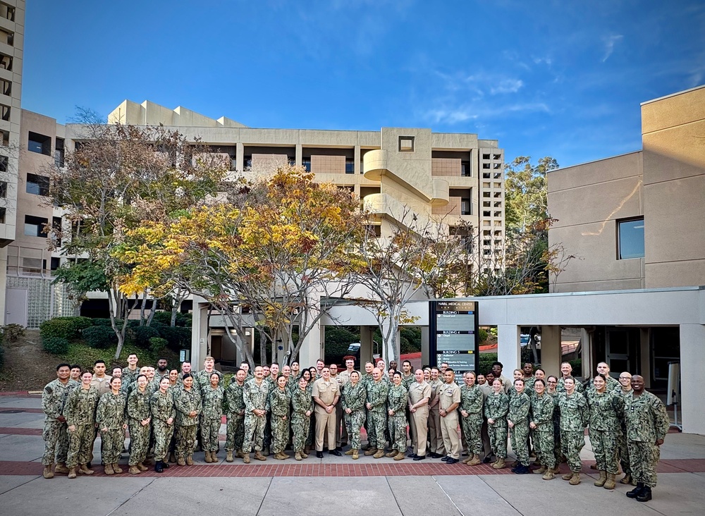 Director of Medical Service Corps Visits Naval Medical Center San Diego