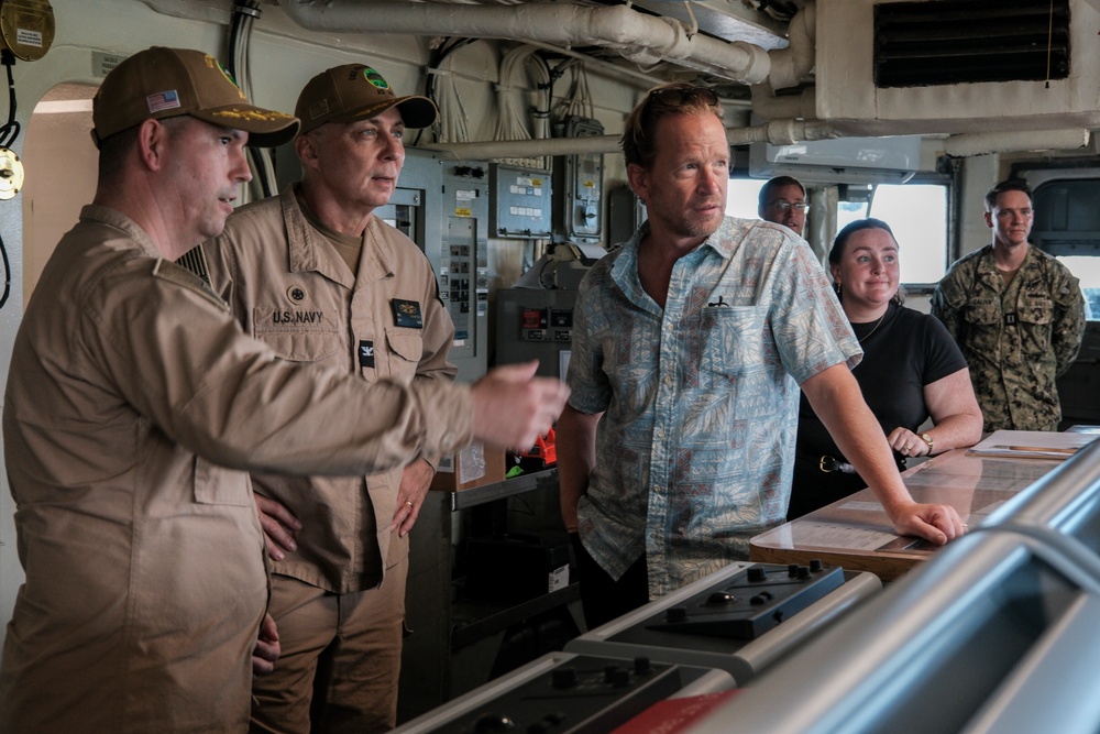 Australian Consul-General in Honolulu Tours USS Frank Cable