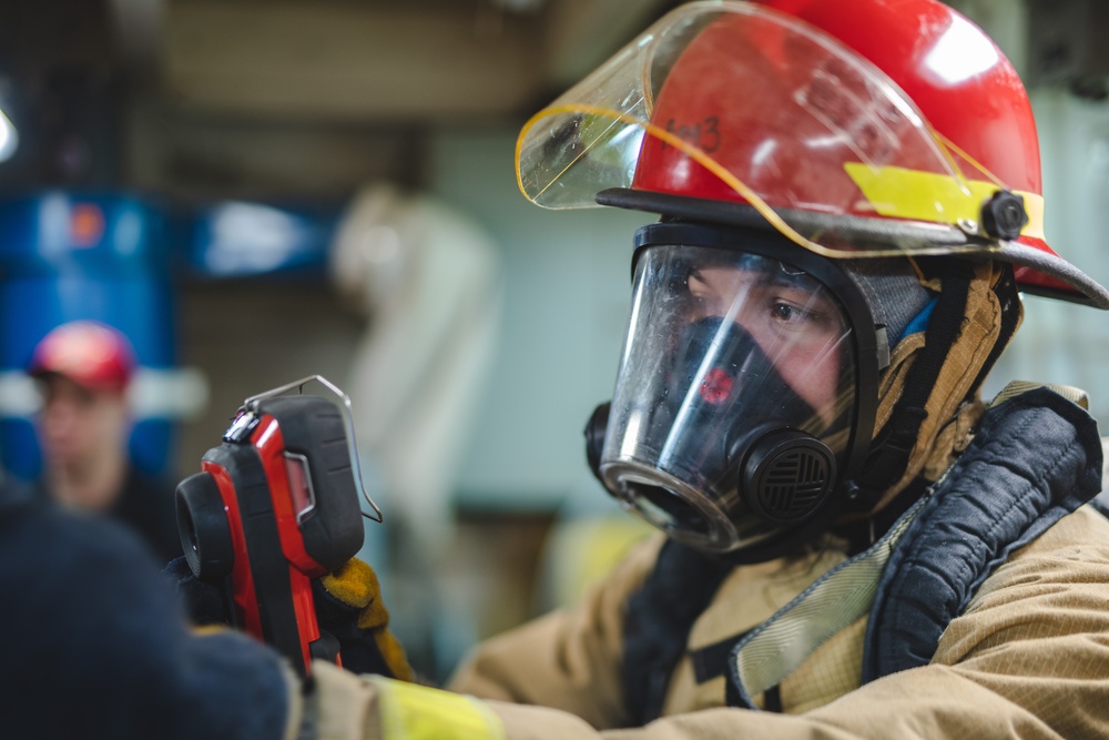 USS Ronald Reagan (CVN 76) conducts damage control training