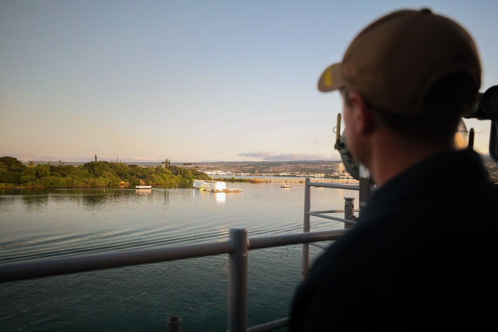 USS Princeton conducts routine operations as part of the Carl Vinson Carrier Strike Group