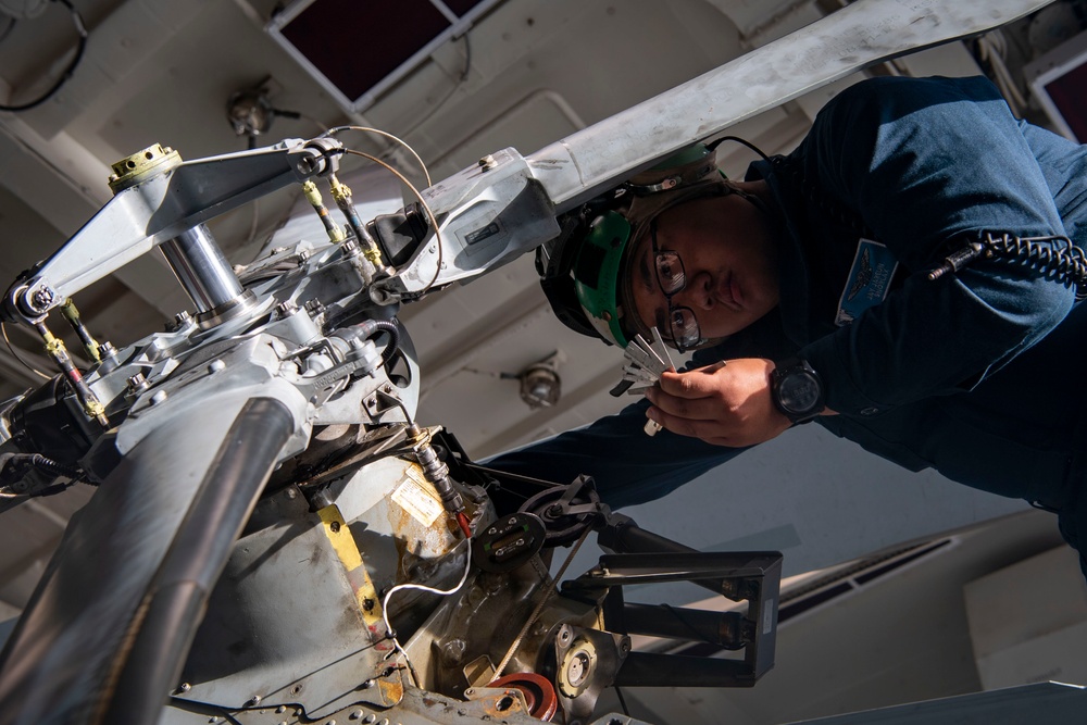 USS Sterett conducts routine operations as part of the Carl Vinson Carrier Strike Group