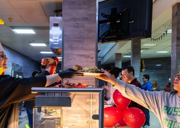 Mosel Dining Hall Hosts 2024 Thanksgiving Meal for Spangdahlem AB Community