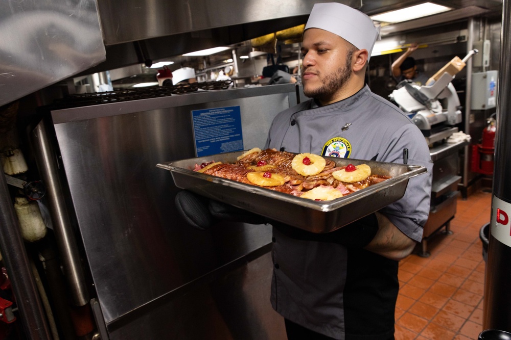 USS Stockdale cooks Thanksgiving meal