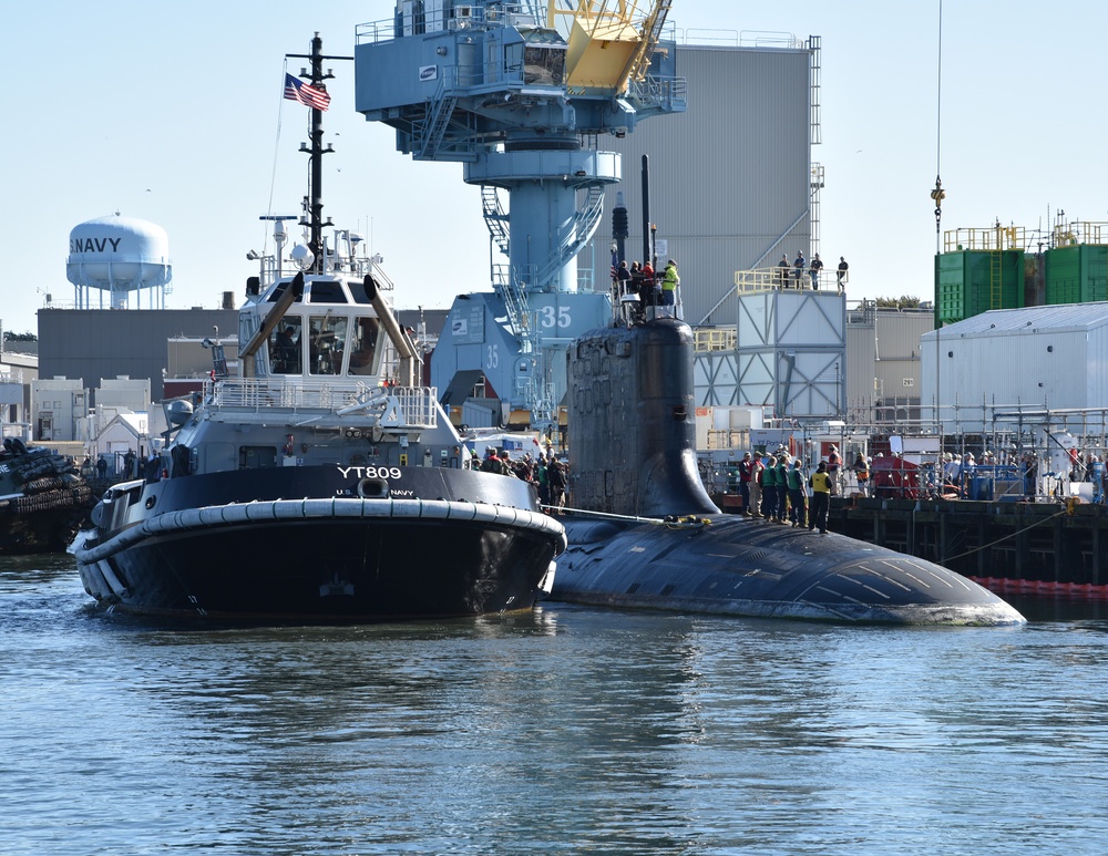 USS Washington (SSN 787) arrives at Portsmouth Naval Shipyard