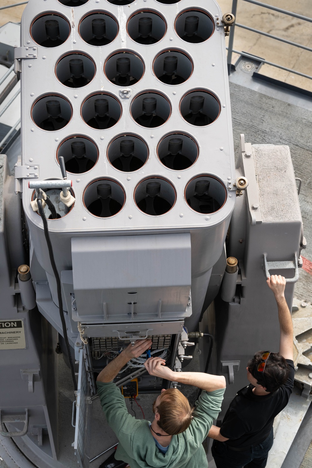 USS Comstock (LSD 45) Visits Naval Surface Warfare Center, Port Hueneme Division for Combat Systems Checkup