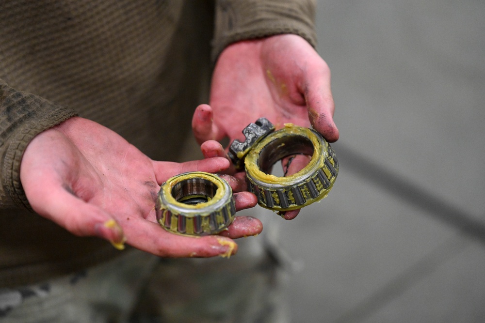 The 3rd MUNS perform a munitions loading exercise on JBER